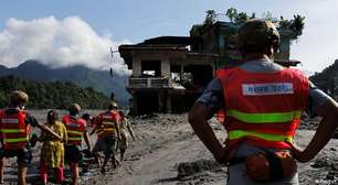 Risco de nova enxurrada suspende operações de resgate no Nepal