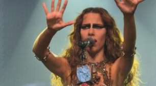 Marina Sena lota Centro de Convenções do Recife em apresentação da turnê "Coisas Naturais"