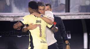 Pedro Emanuel valoriza postura do Vasco: "Nós damos a vida"