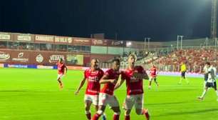 Vila Nova vence Ceará e segue na cola do líder na Série B