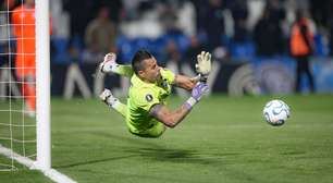 Brasileirão: pênalti marcado para o Athletico-PR repercute na torcida do Fluminense