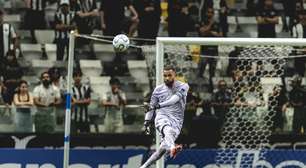 Eduardo Domínguez abre o jogo se Everson jogará contra o Cruzeiro pela Copa do Brasil
