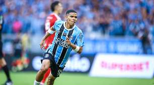 Carlos Vinícius, Pavón, Amuzu, Wéverton, Erick Noriega, Gustavo Martins, Viery, Juan Nardoni, Tetê e José Enamorado: os jogadores do Grêmio com mais minutos jogados no Brasileirão