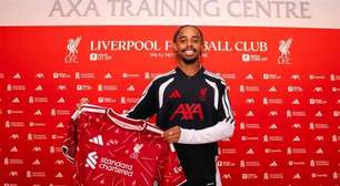 Liverpool anuncia Barcola, ex-PSG, por R$ 862 milhões