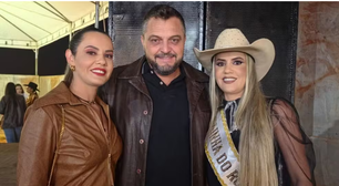 Rainha do Rodeio revela relação poliamorosa com irmã gêmea em Goiás