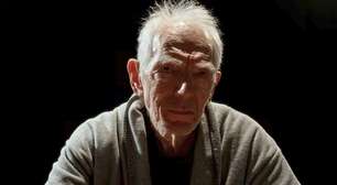 Diagnosticado com Alzheimer, ator de 85 anos se prepara para peça de teatro solo