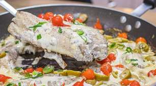 Filé de peixe cremoso feito de um jeito simples e rápido, uma refeição saborosa, leve e cheia de molho