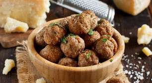 Bolinho de carne moída assado: fácil, suculento e saudável