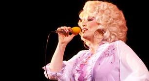 Dolly Parton foi seputada após funeral privado, diz família