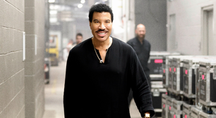 Lionel Richie é internado em UTI após apresentação, diz site