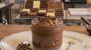 Mousse de chocolate da vovó rápido e simples