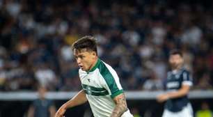Coritiba vence o Remo no Mangueirão e afunda o time paraense no Z4 do Brasileirão