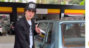Fiuk vende carro após crise financeira e web reage: 'Máquina de vendas'