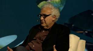 'Você não perde o tempo, você ganha a vida', diz Milton Hatoum sobre a literatura