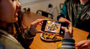 'Aceitam-se pessoas, não personagens': Restaurantes do mundo todo estão banindo os influencers