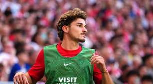 Atlético de Madrid mantém veto a Julián Álvarez no Barcelona
