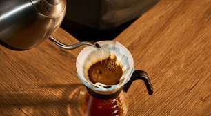Se você prepara o café assim, está "deixando o sabor para trás": dicas de um barista para extrair todo o sabor dos grãos em um único passo