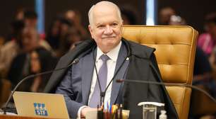 Presidente do STF, Fachin se manifesta após vazamento envolvendo Moraes e diz que 'autoridade do cargo não confere privilégio'
