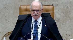 Fachin 'pula' André Mendonça em ordem de cumprimentos aos colegas do STF e se corrige na sequência