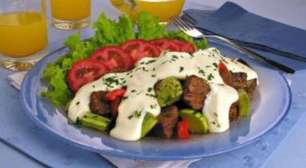 Receita fácil de picadinho de carne com molho branco