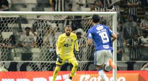Atlético perde Everson por fratura no pé e liga alerta para decisão