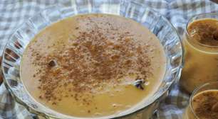 Arroz doce caramelizado com aquela calda dourada super cremosa, um doce com gosto de infância