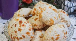 Pão de queijo com 3 ingredientes feito de forma fácil e rápida, que será um sucesso em sua casa