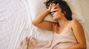 Dor de cabeça no período menstrual não é normal: neurologista explica por que você não deve ignorar sinal