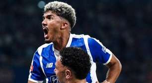 Porto sua, mas vira sobre Moreirense em casa e segue 100% no Português