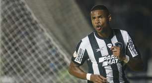 Arthur Cabral, Matheus Martins,Vitinho, Montoro, Medina, Santi Rodríguez, Ferraresi, Huguinho, Gabriel Justino e Júnior Santos: os jogadores do Botafogo com mais faltas sofridas no Brasileirão