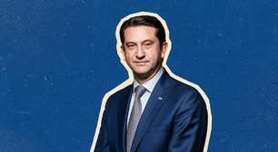 CEO da Hyundai, José Muñoz, afirmou: "Robôs não estão substituindo humanos, estamos criando novas categorias de trabalho"