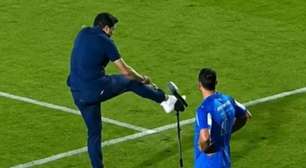 Abel Ferreira é suspenso por dois jogos pelo STJD após chutar microfone