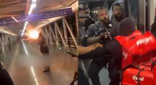 Entregadores soltam rojões no metrô em São Paulo após denúncias de agressão a colega