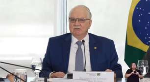 'A gravidade dos fatos não autoriza atalhos' diz Fachin em evento no Planalto
