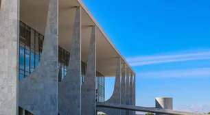 Salários de políticos no Brasil: veja quanto ganham presidente, deputados e governadores