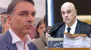 Flávio visita ex-assessor de Bolsonaro preso e chama Moraes de 'laranja podre'