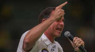 Flávio Bolsonaro cancela participação em sabatina da Record