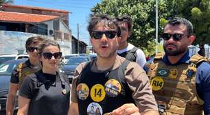 Renan Santos faz carreata em Fortaleza após dizer que CV proibiu campanha
