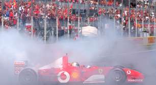 F1: Vettel se emociona ao pilotar F2002 de Michael Schumacher no GP da Itália