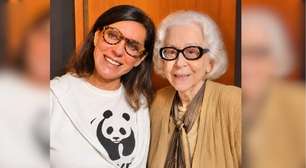 Fernanda Montenegro vai ao teatro ver Christiane Torloni e Antônio Fagundes: 'Abraçada'; veja vídeo