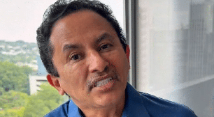 Manoel Gomes, o Caneta Azul, propõe criação de "Bolsa Caneta Azul" para apoiar pequenos artistas