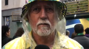 Casal e amigos viaja 6 horas para participar de ato com Flávio Bolsonaro