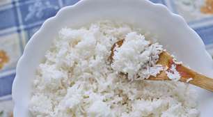 O segredo para um arroz soltinho pode estar em um ingrediente simples que você já tem na cozinha: o vinagre
