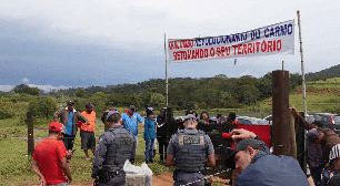 Vereadora tenta ajudar grupo a invadir e ocupar Fazenda Icaraí, em São Roque, e força policial é acionada