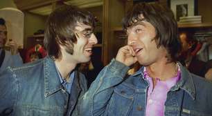 Noel Gallagher elogia a voz de Liam: 'Eu até consigo, mas não é a mesma coisa'