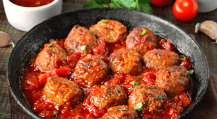 Sem ideia para o jantar? Veja 3 receitas de almôndegas fáceis e ricas em proteínas