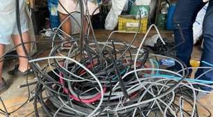 Homem é preso sobre telhado de supermercado transportando cabos elétricos furtados em Santa Maria