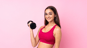 Por que um lado do corpo parece mais forte que o outro durante o treino? Entenda as causas