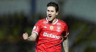Zico exalta Pedro no Flamengo e na Seleção: "Melhor centroavante"