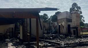 A luta de uma família em Florianópolis pela reconstrução da casa após incêndio